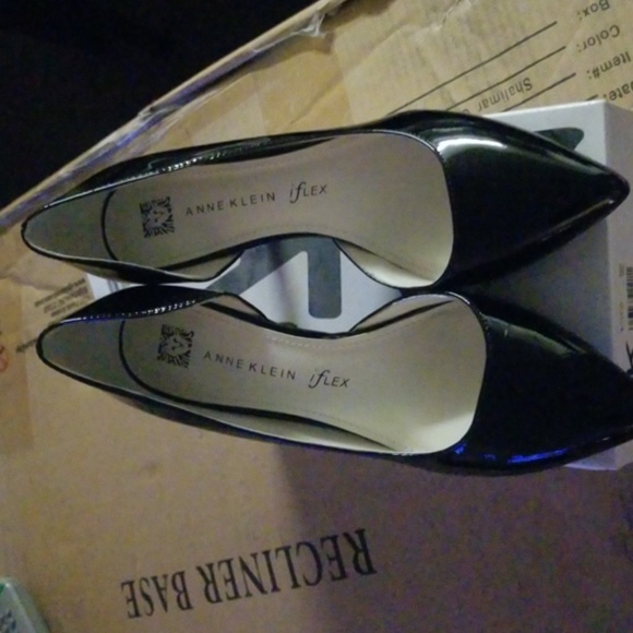 Shoes - Picture 1 of 1